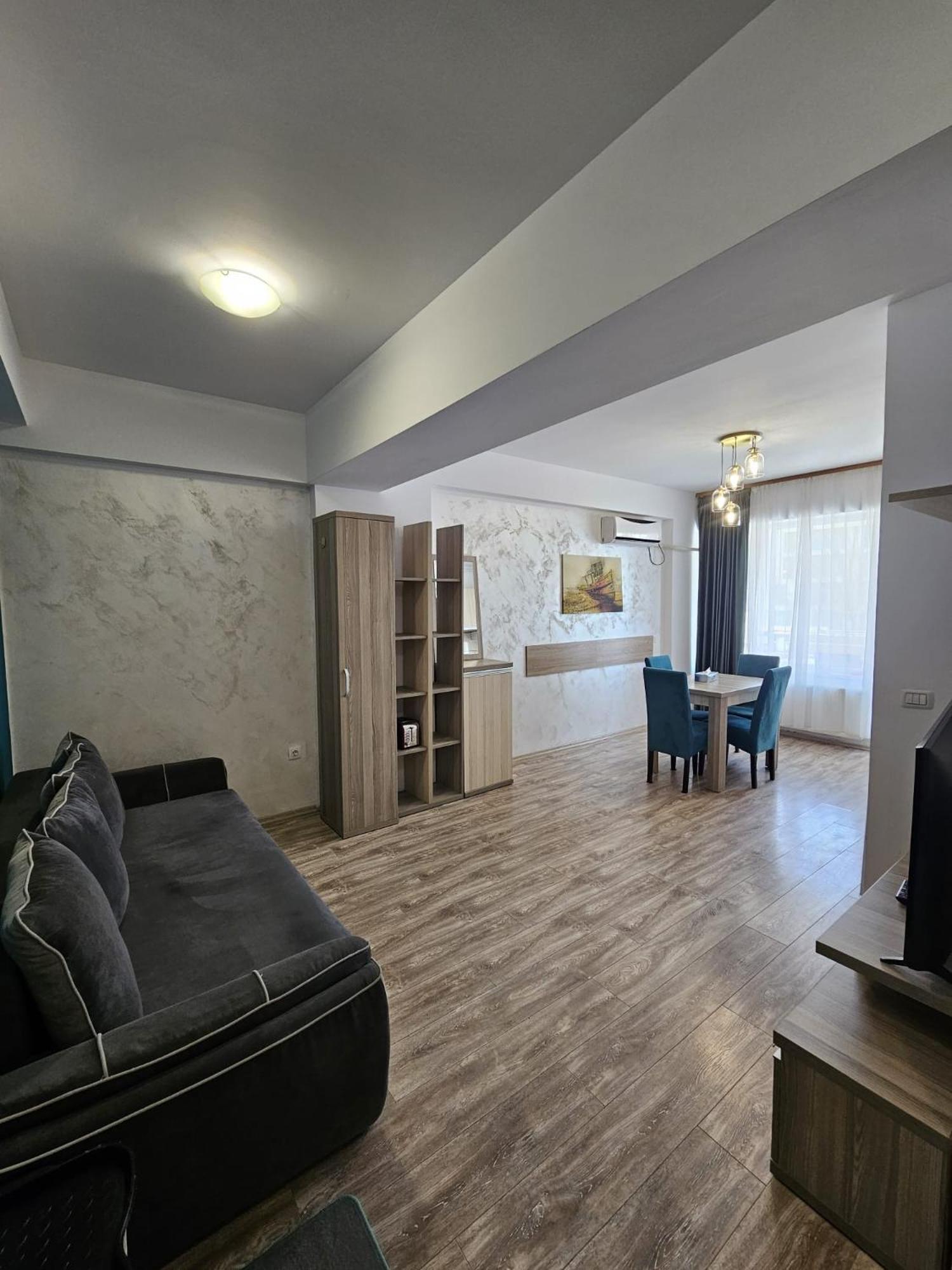 Monaco Summerland Apartment Mamaia