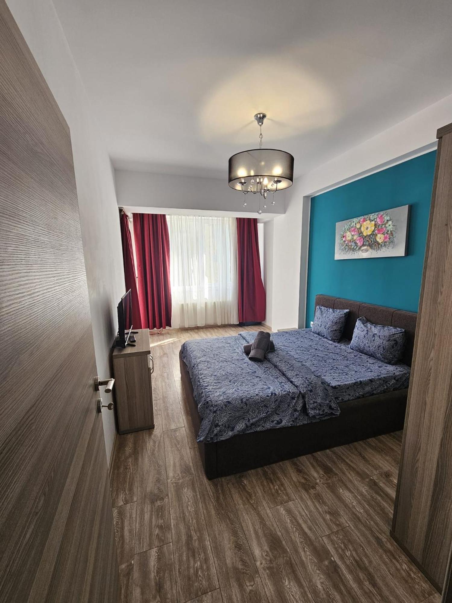Monaco Summerland * Mamaia