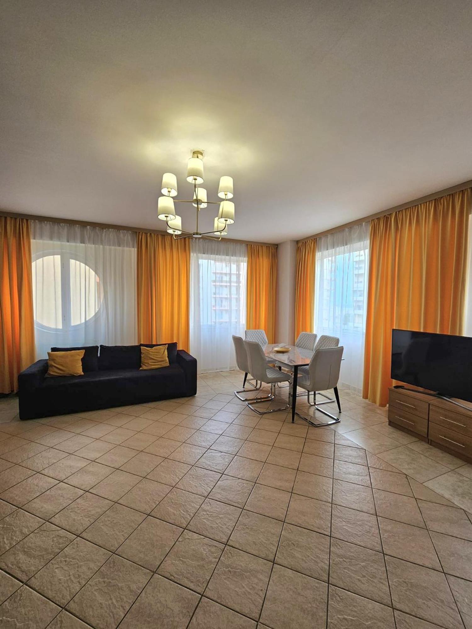 Monaco Summerland Apartment *