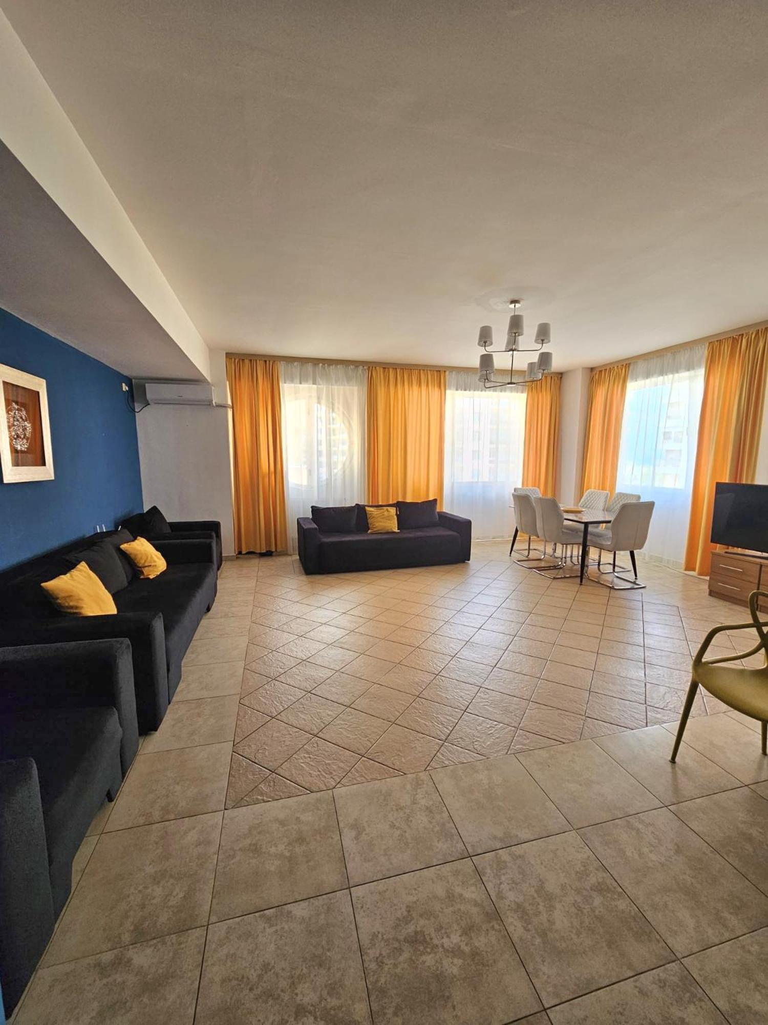 Monaco Summerland * Mamaia